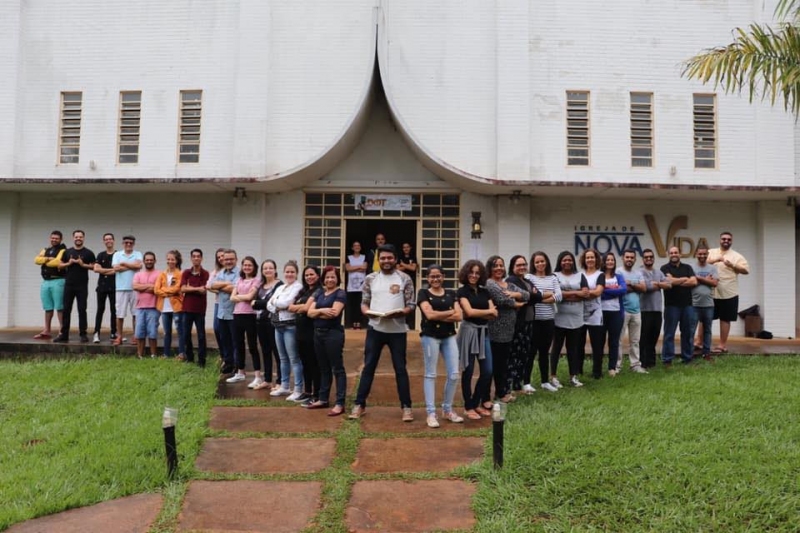Surdos de todo o Brasil se encontram para traduzir a Bíblia